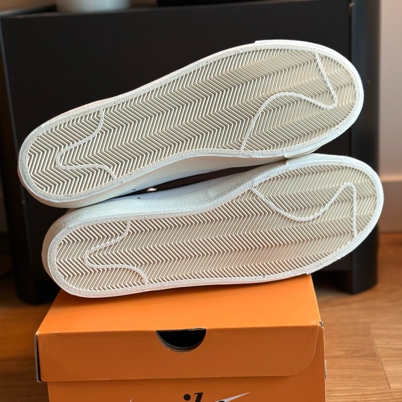 Nike Men’s Blazer Mid ‘77 Vintage Sneakers NWB - Picture 4 of 4